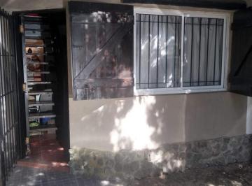Casa · 43m² · 3 Ambientes · 1 Cochera · Casa en Venta - 2 Dorm. 1 Baño 1 Cochera - 50 m² - Las Toninas