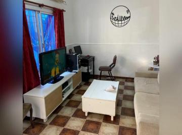 Casa · 80m² · 4 Ambientes · Casa en Venta - 3 Dorm. 1 Baño - 100 m² - González Catan, La Matanza