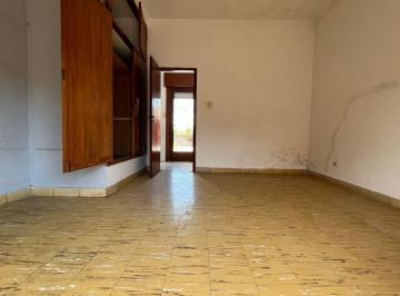 Casa · 136m² · 4 Ambientes · 1 Cochera · Casa en Venta - 3 Dorm. 2 Baños - Cochera - 186 m² - Mercedes