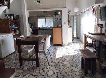 Casa · 85m² · 4 Ambientes · Casa en Venta - 3 Dorm. 1 Baño - 87 m² - El Palomar
