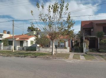 Casa · 47m² · 3 Ambientes · 1 Cochera · Casa en Venta - 2 Dorm. 1 Baño - 60 m² - Santa Teresita
