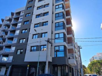 Departamento · 90m² · 2 Dormitorios · 2 Cocheras · Piso en Venta 3 Ambientes Cochera Doble Chauvin