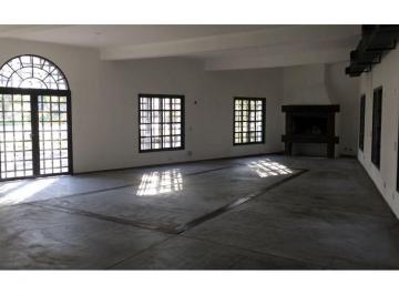 Local comercial · 343m² · 2 Cocheras · Venta Departamentos y Oficina Multiuso Ruta 28