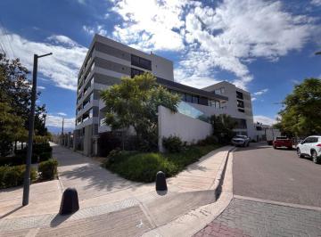 Departamento · 73m² · 3 Ambientes · 1 Cochera · Departamento de Categoria de 2 Dorm.