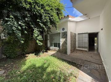 FRENTE · Casa en Alquiler
