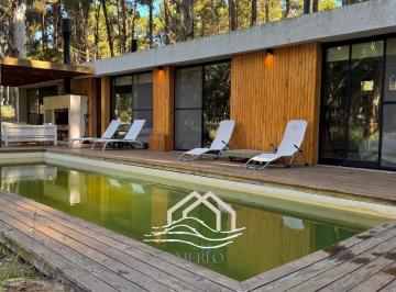 Casa · 140m² · 4 Ambientes · Casa en Venta en Costa Esmeralda