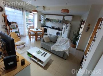 Departamento · 42m² · 2 Ambientes · Venta Departamento 2 Ambientes con Balcón en Monte Castro
