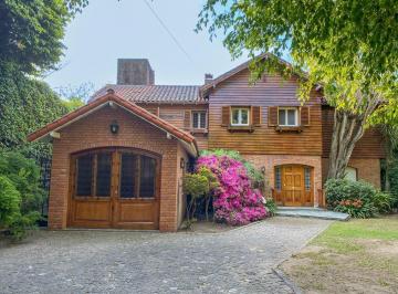 Casa · 450m² · 6 Ambientes · Casa en Venta en Martínez, San Isidro, G. B. a. Zona Norte