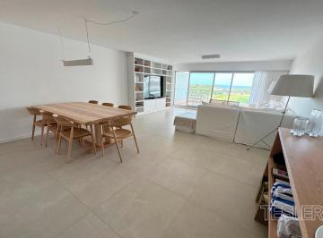 Departamento · 167m² · 3 Ambientes · 2 Cocheras · Edificio Silente 2 Dorm. en Suite 2 Cocheras Parada 32 Playa Brava Punta del Este