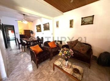 Casa · 175m² · 4 Ambientes · 3 Cocheras · Venta 2 Casas en Merlo Centro Apto Credito