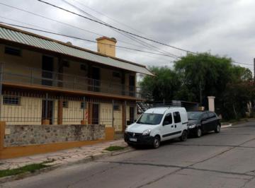 Local comercial · 301m² · 10 Ambientes · Complejo de 10 Departamentos Monoambiente en Venta.