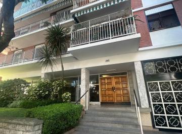 Departamento · 120m² · 3 Ambientes · 1 Cochera · Venta Departamento Amplio Olivos, 3 Amb con Dependencia y Gran Jardin