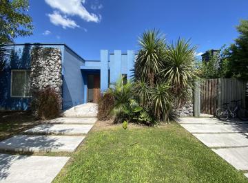 Casa · 135m² · 3 Ambientes · 2 Cocheras · Casa en Venta La Comarca