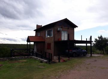 Casa · 400m² · 5 Ambientes · 3 Cocheras · Casa en Venta San Luis