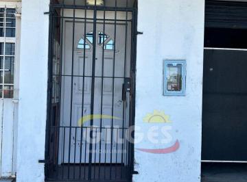 Departamento · 56m² · 2 Ambientes · Alquiler Departamento en Duplex 2 Amb. en San Justo C/balcón