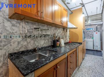 PH · 61m² · 3 Ambientes · Av San Juan 1200 PH de 3 Ambientes con Patio en Venta en Constitucion