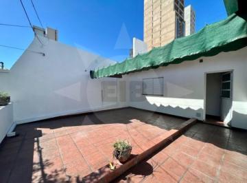 Casa · 111m² · 3 Ambientes · 1 Cochera · Casa en Venta, 2 Dorm., a m de Bv