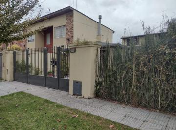 Casa de 5 ambientes, Mar del Plata · Chalet en Venta en Zona Residencial