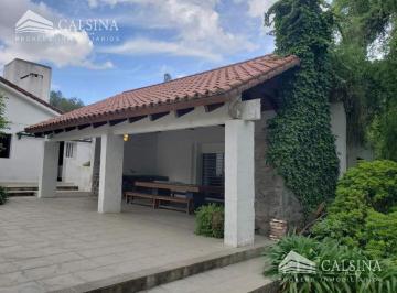 Casa · 500m² · 5 Ambientes · 4 Cocheras · Villa Allende Golf - Casa en Venta