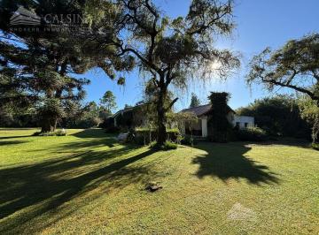 Casa · 500m² · 5 Ambientes · 4 Cocheras · Villa Allende Golf - Casa en Venta