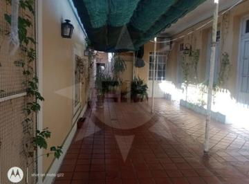Casa · 380m² · 4 Ambientes · Casa en Venta, 3 Dorm., Zona Sur