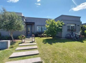 Casa de 4 ambientes, Pilar · Casa Chalet en Venta en Manzanares, Pilar, G. B. a. Zona Norte