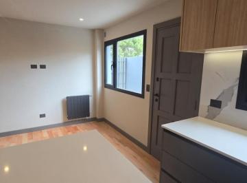 Casa · 3 Ambientes · Casa Reciclada en Constitución