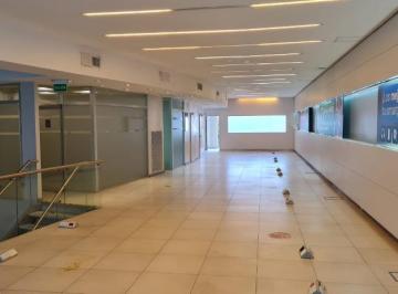 Local comercial · 510m² · Local - San Miguel