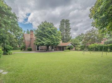 Terreno · 445m² · 8 Ambientes · Excelente Lote de 2009 m² en Lomas Jockey
