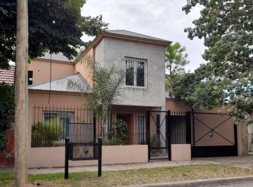 Casa de 4 ambientes, Esteban Echeverría · Casa 2 Dorm.. Venta