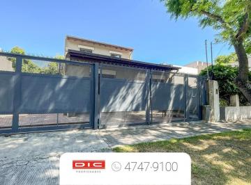 Casa · 150m² · 4 Ambientes · 1 Cochera · Casa 3 Dorm. Venta - Boulogne Sur Mer