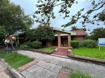 Casa · 250ha · 7 Ambientes · 1 Cochera · Venta Hermosa Casa Planta Baja 1000 m de Terreno