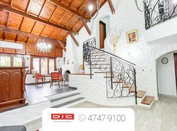 Casa · 330m² · 8 Ambientes · 3 Cocheras · Chalet 5 Dorm. Venta - San Isidro