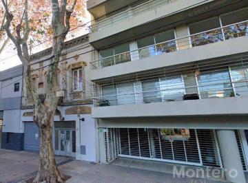 Departamento · 108m² · 4 Ambientes · 1 Cochera · Departamento en Almagro Excelente.