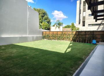 Departamento · 115m² · 3 Ambientes · 2 Cocheras · Departamento de Tres Ambientes con Jardín Propio en Alquiler
