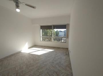 Departamento · 48m² · 2 Ambientes · Alquiler 2 Ambientes Apto Profesional Centro de Banfield Alem Esq Larroque