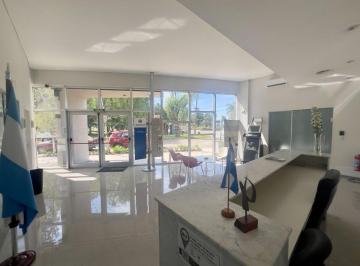 Oficina comercial · 361m² · 5 Cocheras · Venta Oficina en Zarate