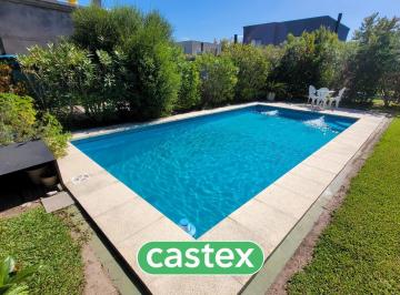 Casa · 200m² · 6 Ambientes · 2 Cocheras · Casa en Venta en Las Tipas, Nordelta