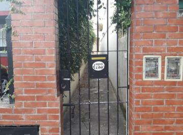 PH de 3 ambientes, San Fernando · P. H. 3 Ambientes Planta Baja Al Fondo. Carlos Casares N° 1753, Victoria.