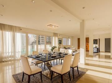 Departamento · 435m² · 6 Ambientes · 2 Cocheras · Piso de Categoría en Venta 6 Ambientes 2 Balcones y 2 Cocheras en Belgrano