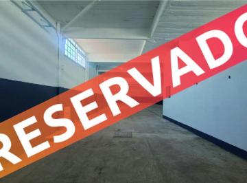 Bodega-Galpón · 400m² · 3 Ambientes · 1 Cochera · Alquiler Galpon Valentin Alsina Lanus