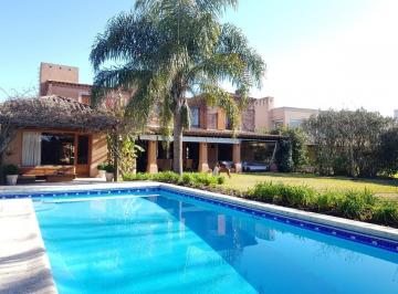 Casa · 364m² · 4 Dormitorios · 3 Cocheras · Casa - Santa Barbara