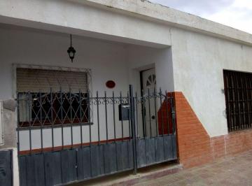 Casa · 150m² · 4 Ambientes · Casa 2 Dorm. 1 Baño y Departamento 1 Dorm 1 Baño