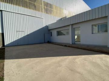 Foto · 6600 m². Predio Cerrado. Rociadores. Oficina, Baños y Vestuarios