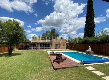Casa · 138m² · 4 Ambientes · 3 Cocheras · Venta Casa 4 Amb. Parque Exaltacion. Exaltacion de La Cruz