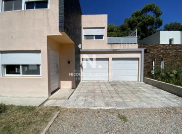 Foto1 · Vende Casa de 4 Dorm. en Punta del Este