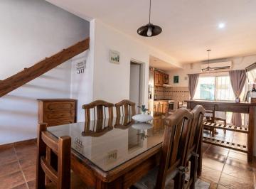 Casa · 79m² · 3 Ambientes · 1 Cochera · Venta PH Duplex C/jardin Monte Grande Apto Credito