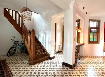 Casa · 300m² · 5 Ambientes · 1 Cochera · Casa en Stella Maris, Mar del Plata