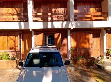 Departamento · 75m² · 4 Ambientes · 1 Cochera · Triplex en Venta - 3 Dorm. 1 Baño - 75 m² - San Bernardo del Tuyu