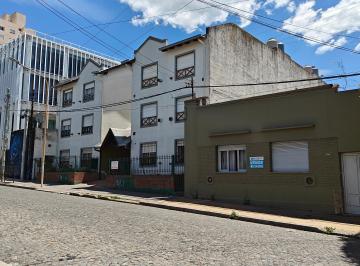 Casa de 7 ambientes, Tandil · Lote Céntrico de 10x21 con Propiedad a Reciclar o Demoler